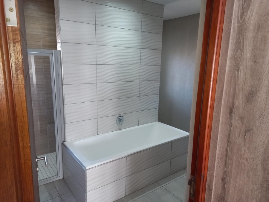 3 Bedroom Property for Sale in Hillside Free State